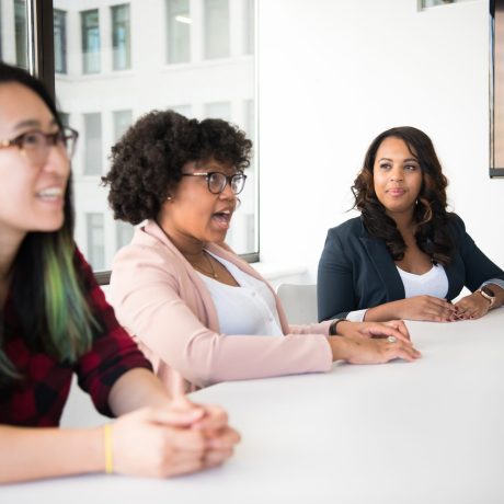 Clases de inglés grupales presenciales en mi empresa